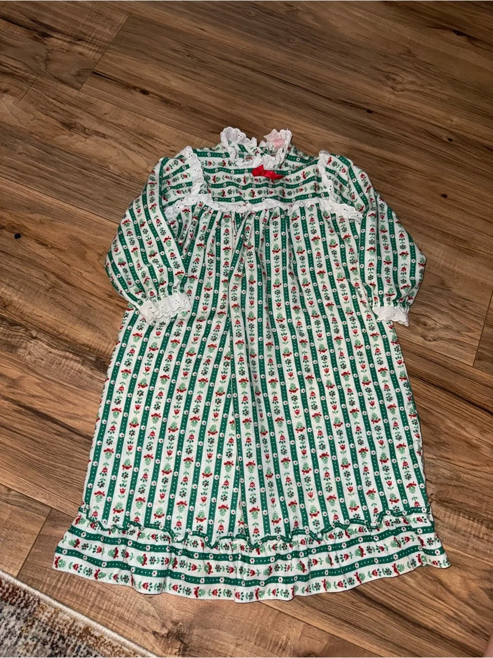 Vintage Her Majesty Girls Green & White Floral Stripe Pajama Nightgown
